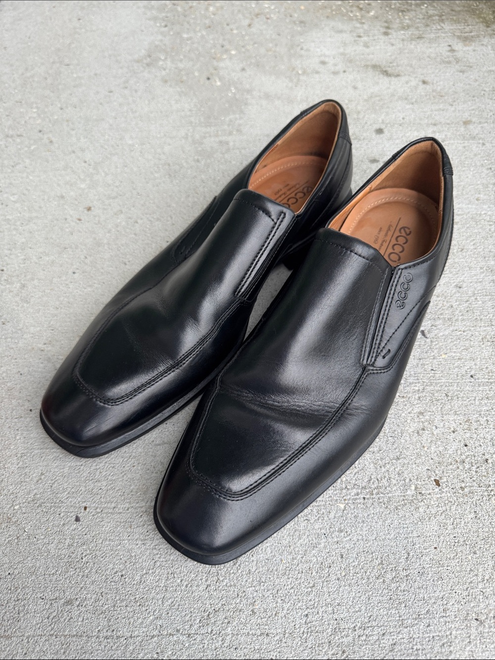 LIKE NEW Ecco Black Leather Slip-On Loafers Size 47 EU/13 US
